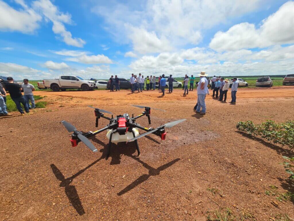 Demonstração campo Drone XAG-P100